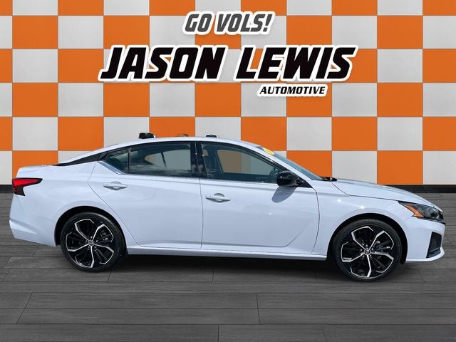 2024 Nissan Altima SR FWD
