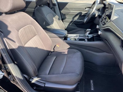2024 Nissan Altima SV FWD