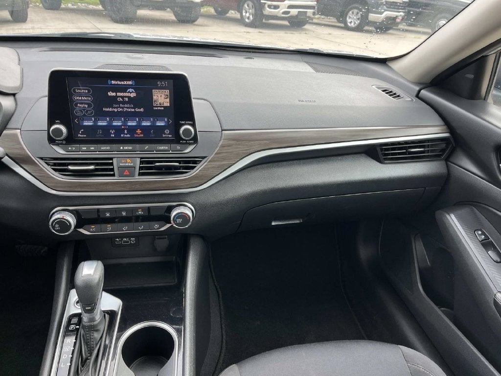 2024 Nissan Altima SV FWD
