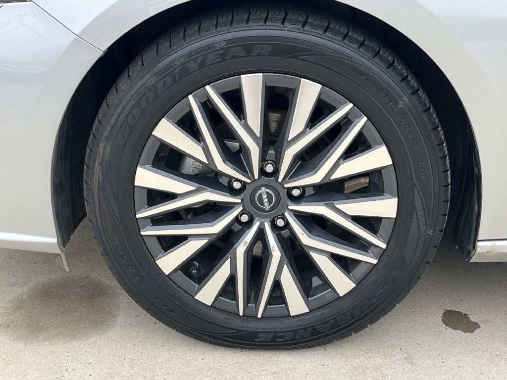 2024 Nissan Altima SV FWD