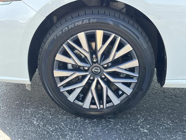 2025 Nissan Altima SV AWD