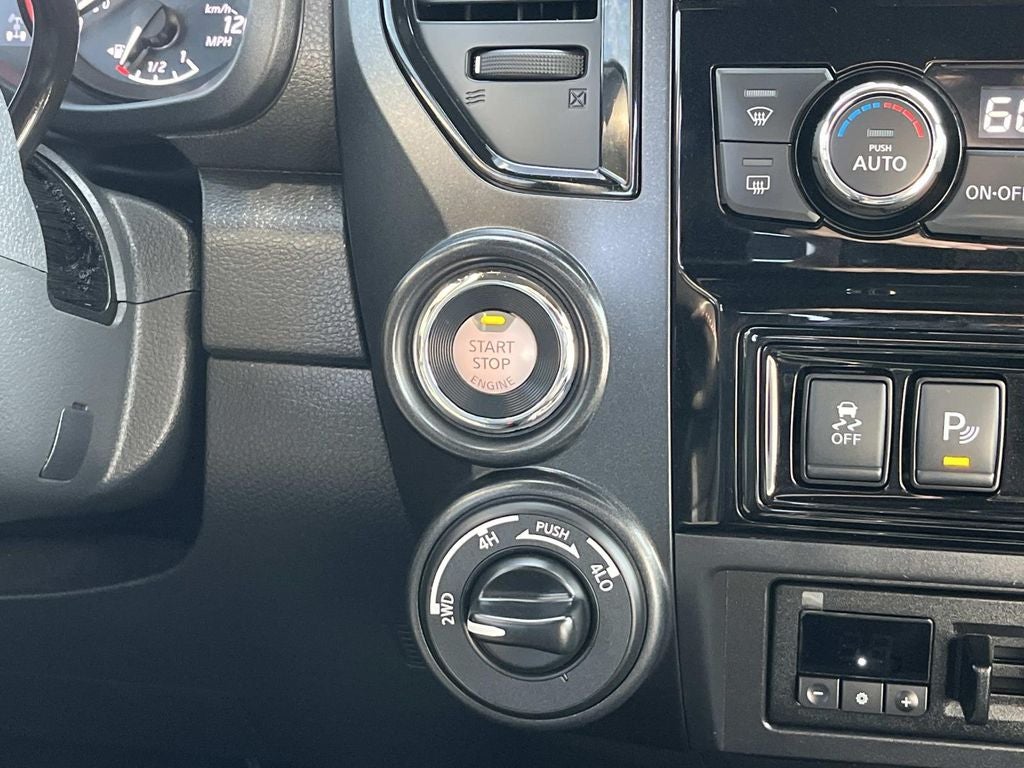 2021 Nissan Titan Crew Cab PRO-4X 4x4