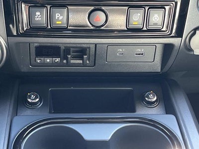 2024 Nissan Titan Crew Cab PRO-4X 4x4