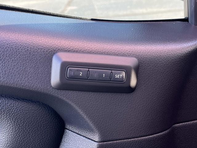 2024 Nissan Titan Crew Cab PRO-4X 4x4