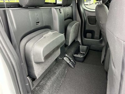 2022 Nissan Frontier King Cab SV 4x2
