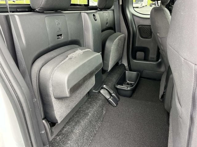 2022 Nissan Frontier King Cab SV 4x2