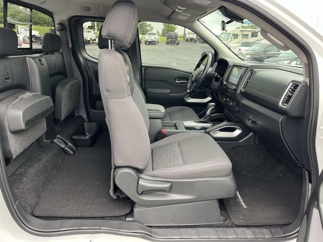 2022 Nissan Frontier King Cab SV 4x2