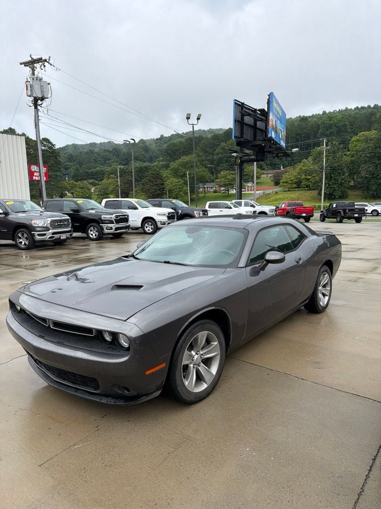 2015 Dodge Challenger SXT