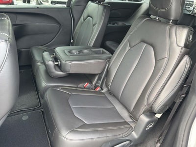 2027 Chrysler Pacifica PACIFICA SELECT