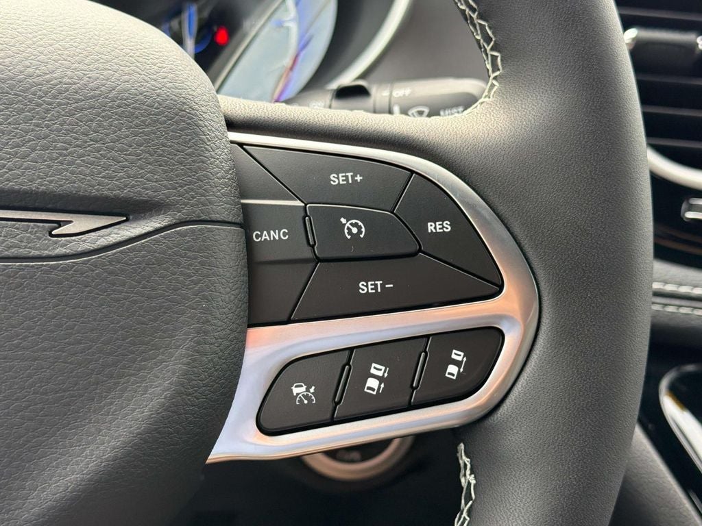 2027 Chrysler Pacifica PACIFICA SELECT