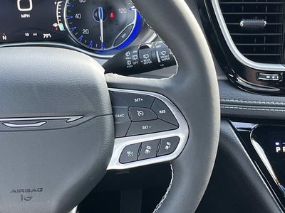 2027 Chrysler Pacifica PACIFICA SELECT