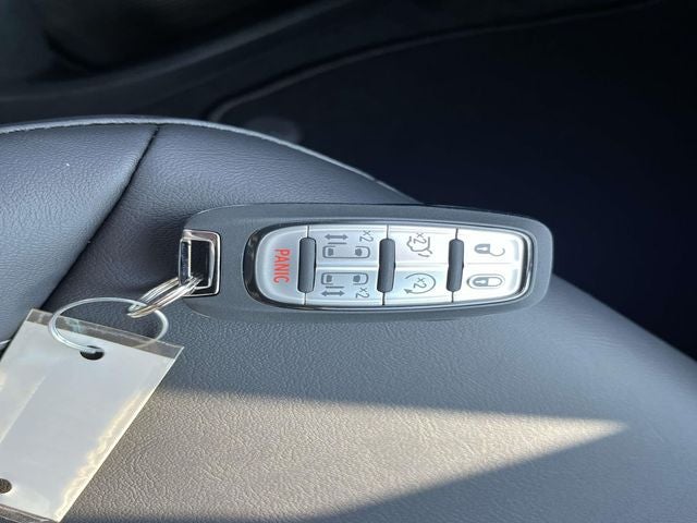 2026 Chrysler Voyager VOYAGER LX