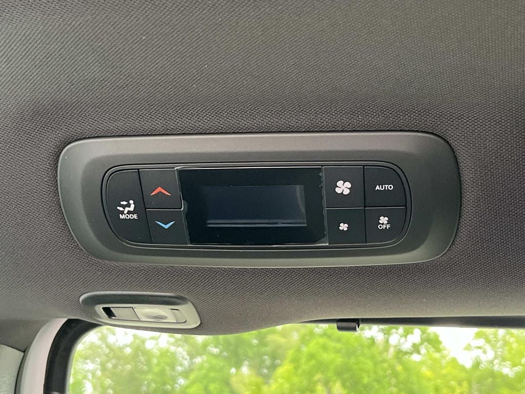2027 Chrysler Pacifica PACIFICA LIMITED