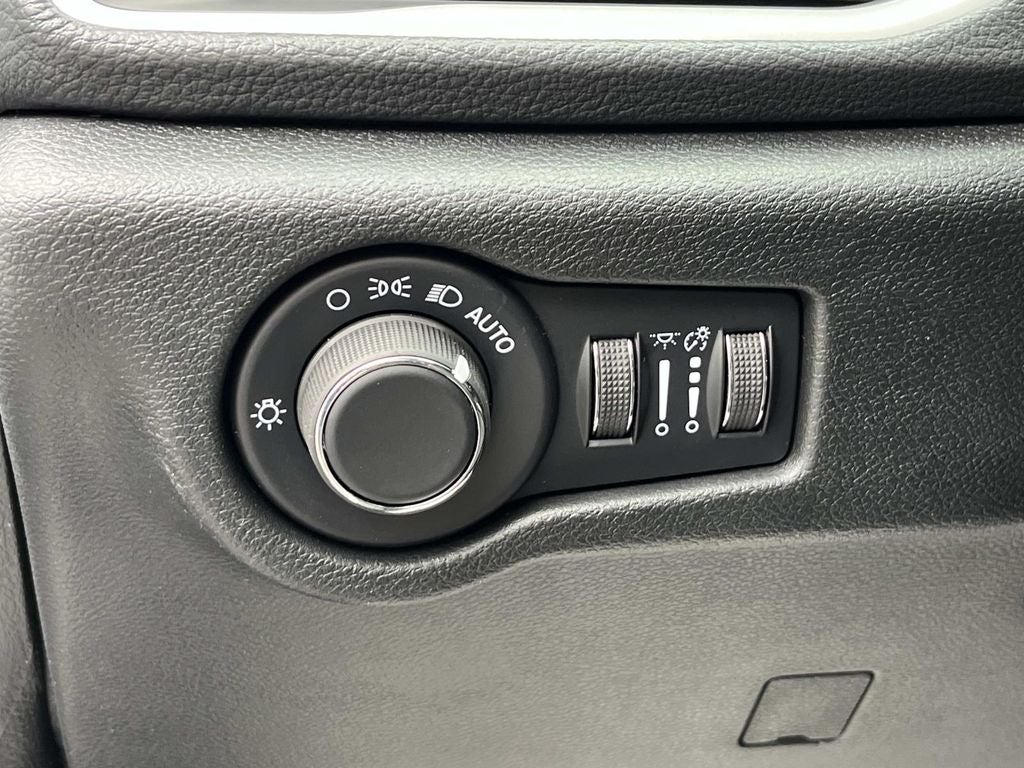 2027 Chrysler Pacifica PACIFICA LIMITED