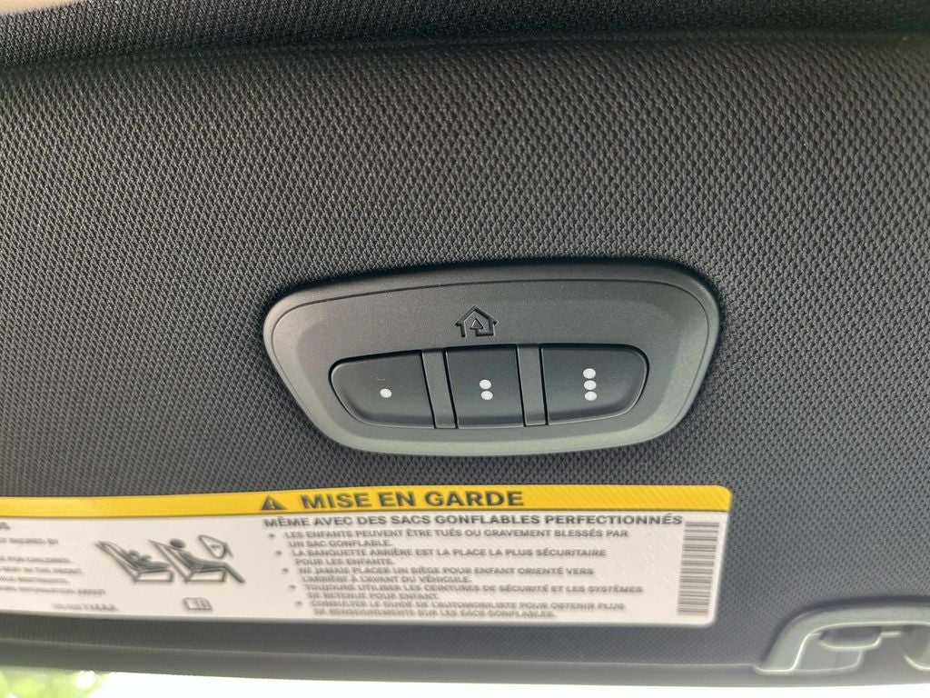 2027 Chrysler Pacifica PACIFICA LIMITED