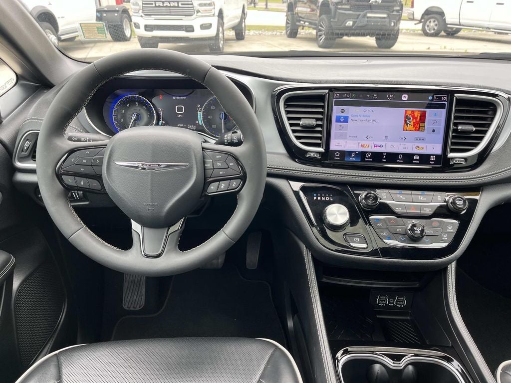 2025 Chrysler Pacifica Limited