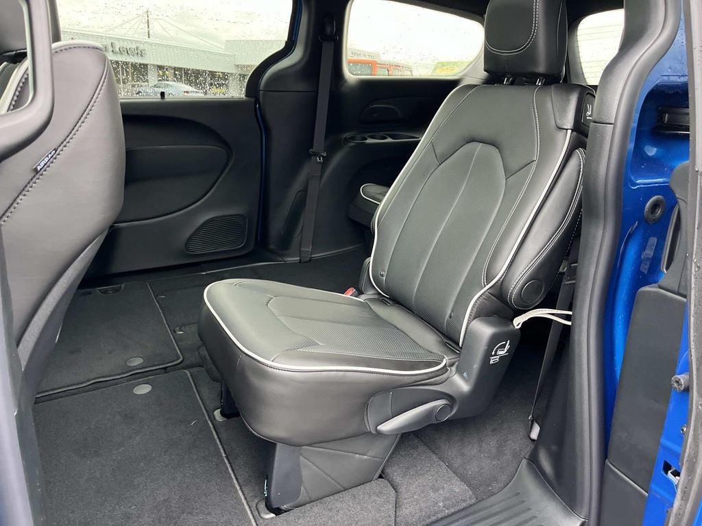 2027 Chrysler Pacifica PACIFICA LIMITED
