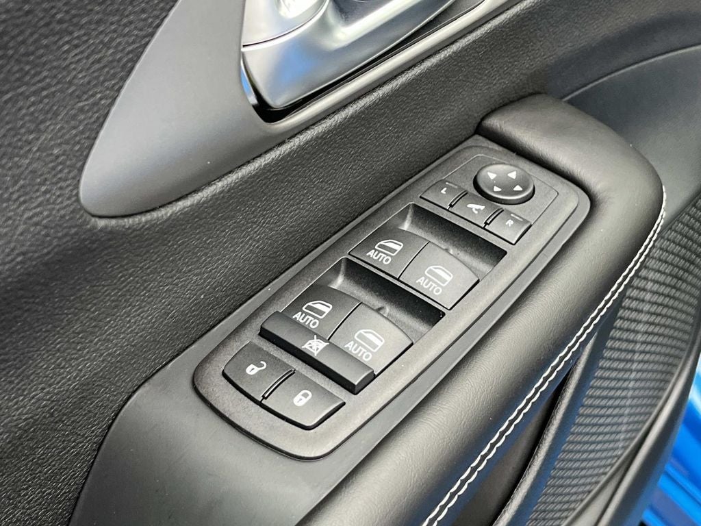2027 Chrysler Pacifica PACIFICA LIMITED