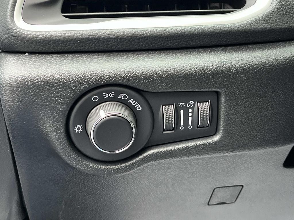 2027 Chrysler Pacifica PACIFICA LIMITED