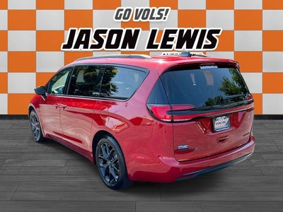 2025 Chrysler Pacifica Limited