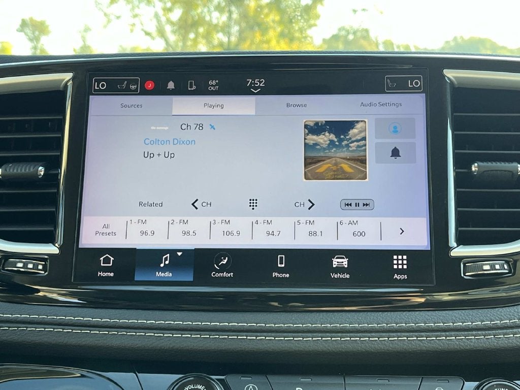 2022 Chrysler Pacifica Touring L AWD