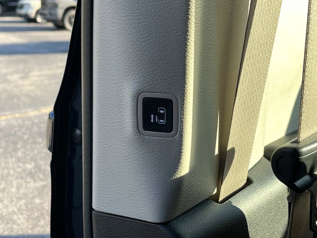 2022 Chrysler Pacifica Touring L AWD