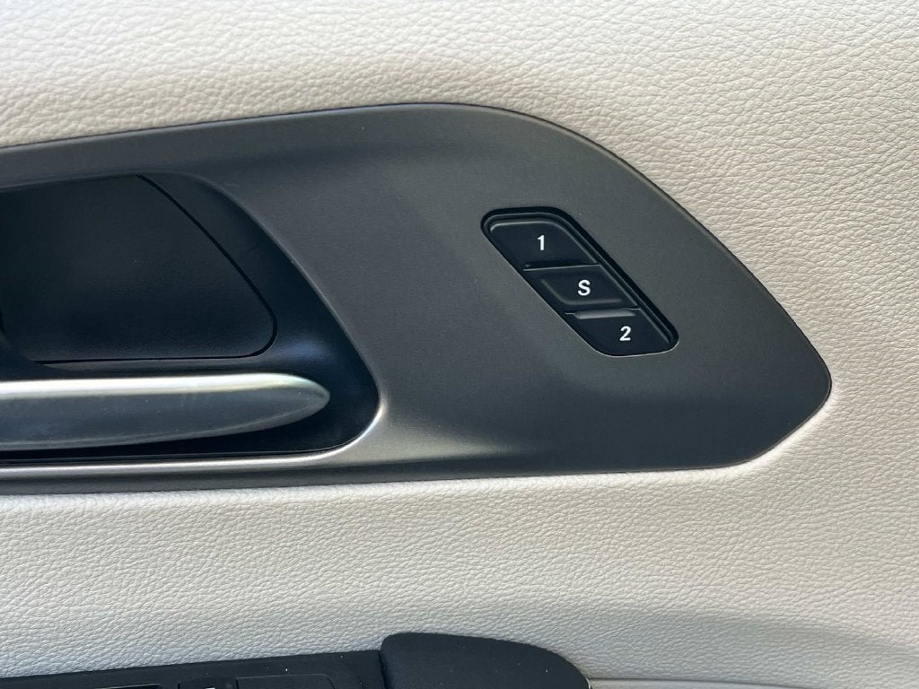 2022 Chrysler Pacifica Touring L AWD