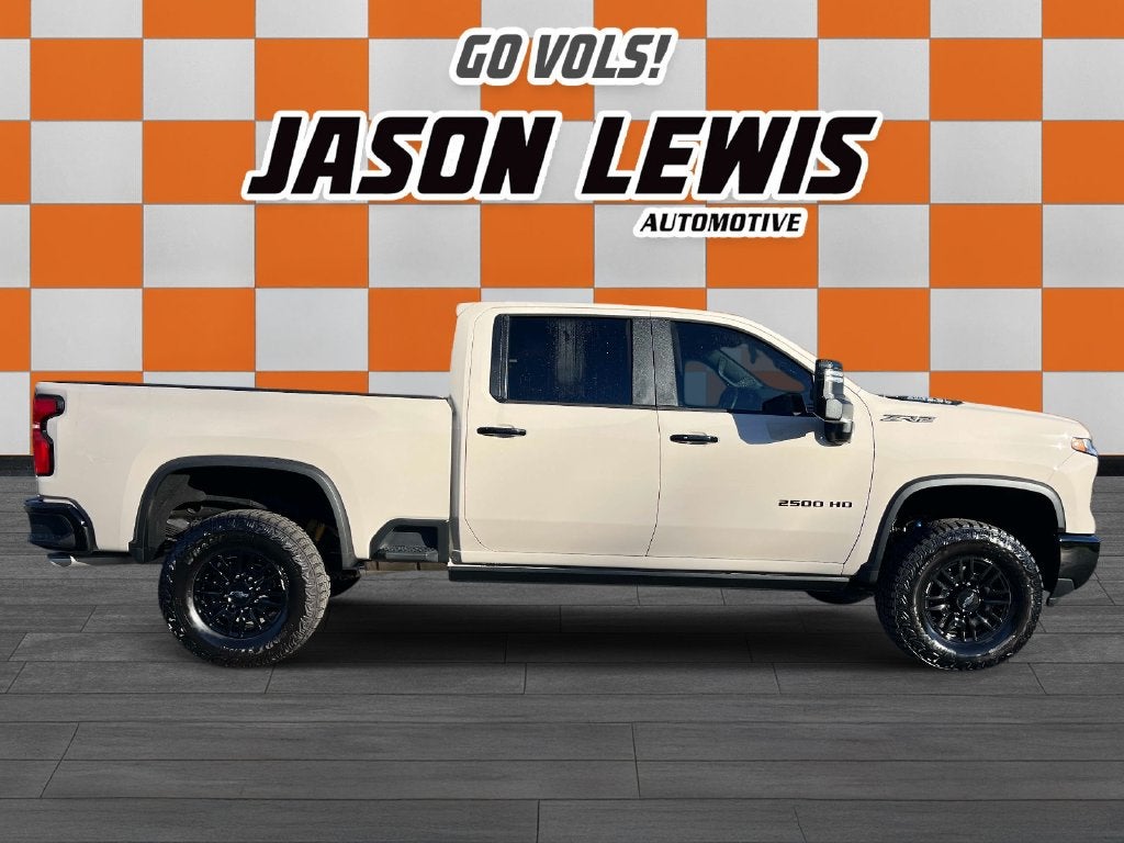 2026 Chevrolet Silverado 2500HD Crew Cab, Standard Bed, XR2, 4WD