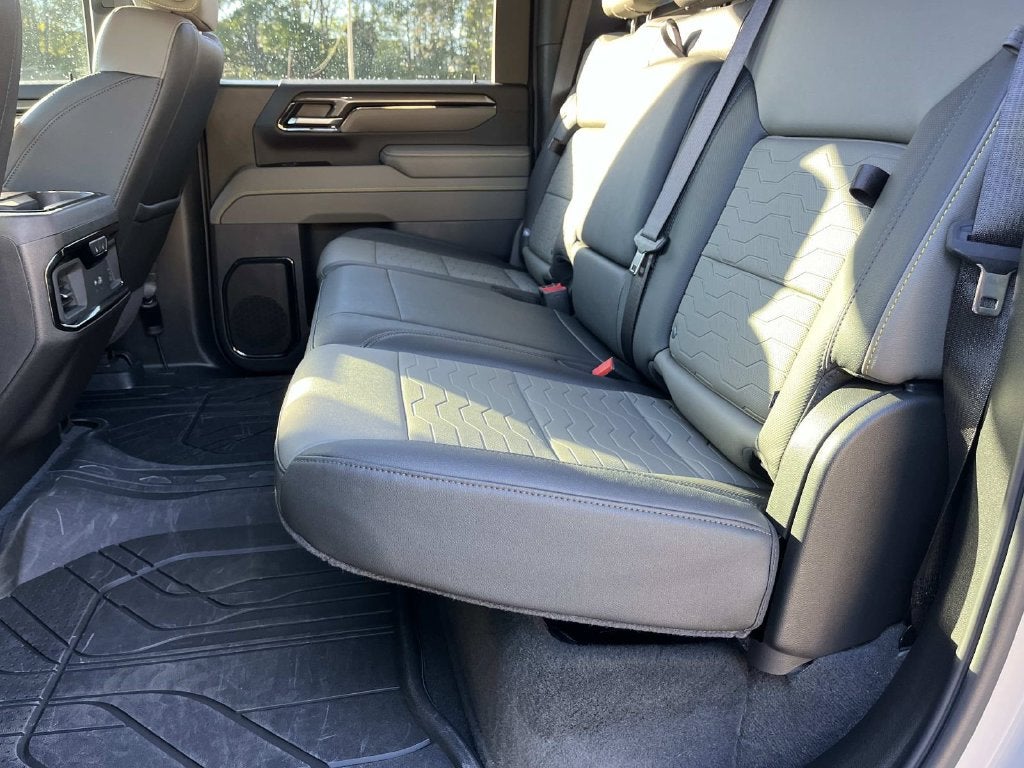 2026 Chevrolet Silverado 2500HD Crew Cab, Standard Bed, XR2, 4WD