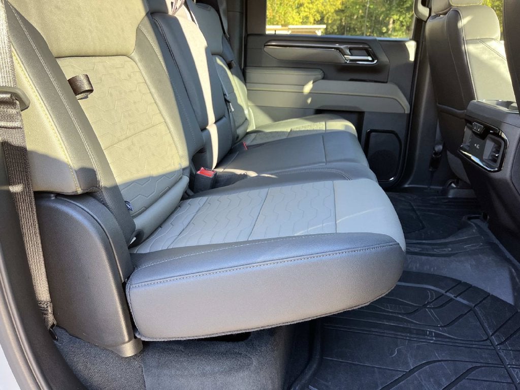 2026 Chevrolet Silverado 2500HD Crew Cab, Standard Bed, XR2, 4WD