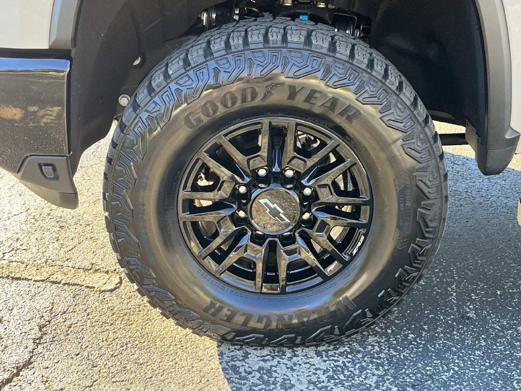 2026 Chevrolet Silverado 2500HD Crew Cab, Standard Bed, XR2, 4WD