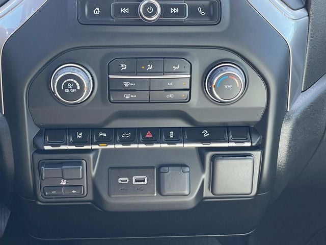 2024 Chevrolet Silverado 2500HD 4WD Crew Cab Standard Bed Custom