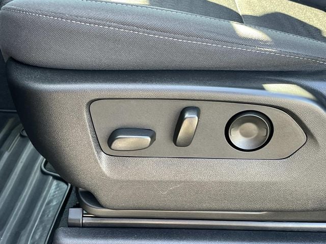 2024 Chevrolet Silverado 2500HD 4WD Crew Cab Standard Bed Custom