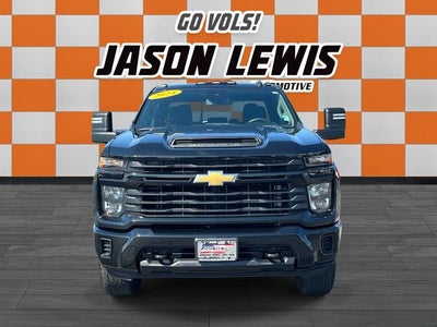 2024 Chevrolet Silverado 2500HD 4WD Crew Cab Standard Bed Custom