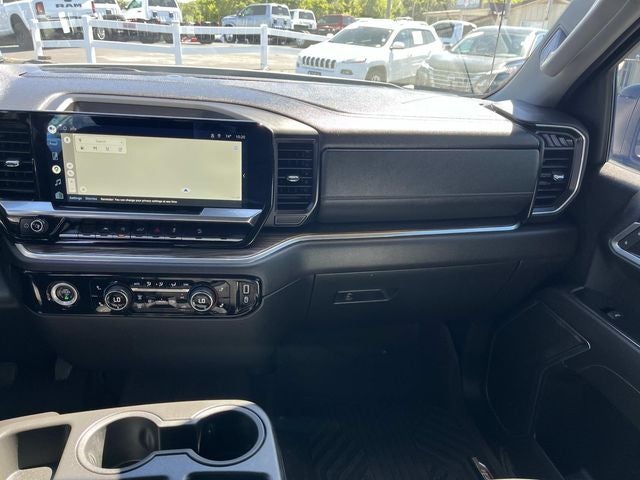 2022 Chevrolet Silverado 1500 4WD Crew Cab Short Bed RST