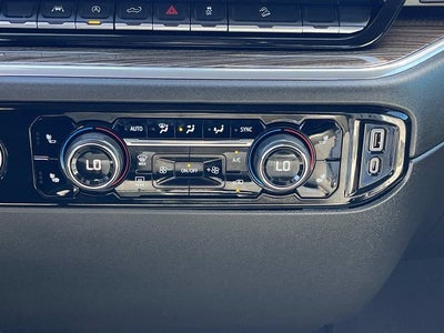2022 Chevrolet Silverado 1500 4WD Crew Cab Short Bed RST