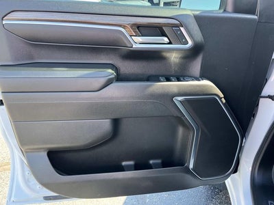 2022 Chevrolet Silverado 1500 4WD Crew Cab Short Bed RST