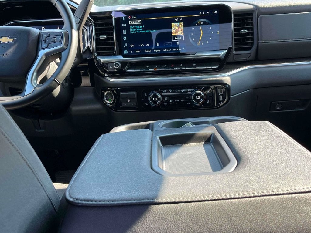 2026 Chevrolet Silverado 1500 4WD Crew Cab Standard Bed LT