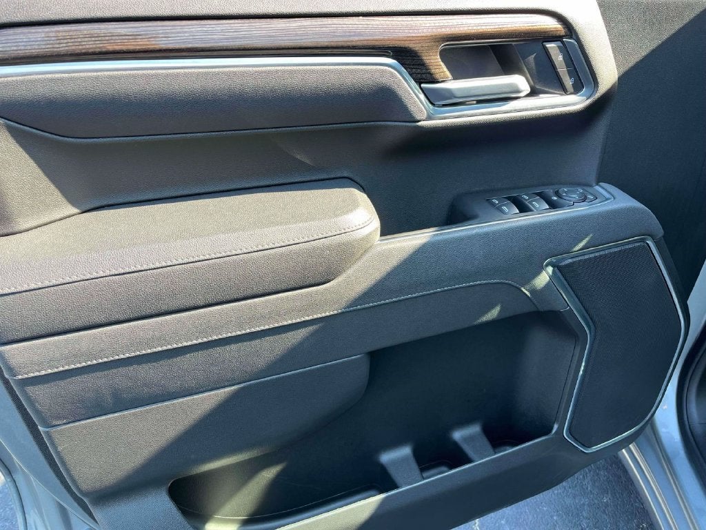 2026 Chevrolet Silverado 1500 4WD Crew Cab Standard Bed LT