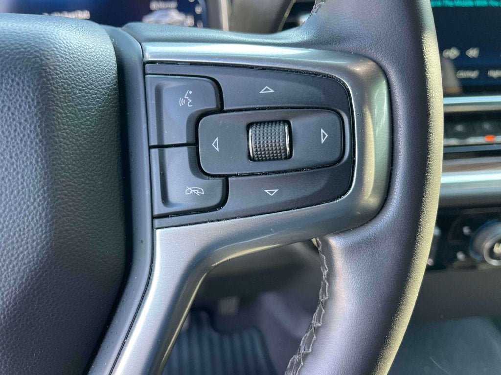 2026 Chevrolet Silverado 1500 4WD Crew Cab Standard Bed LT