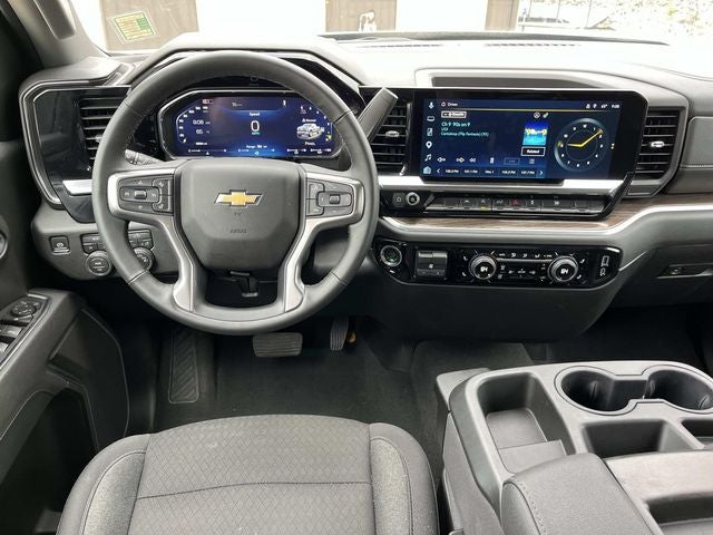 2026 Chevrolet Silverado 1500 4WD Crew Cab Standard Bed LT