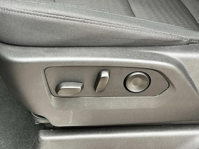 2026 Chevrolet Silverado 1500 4WD Crew Cab Standard Bed LT