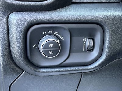 2026 RAM 3500 RAM 3500 TRADESMAN CREW CAB 4X4 6'4' BOX