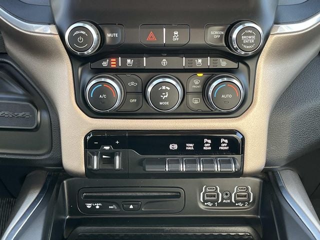 2019 RAM 3500 Laramie Crew Cab 4x4 6'4' Box