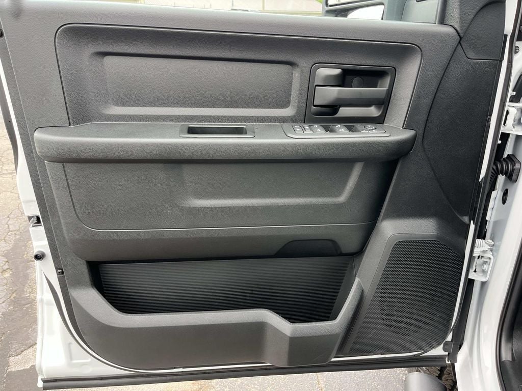 2026 RAM 3500 RAM 3500 TRADESMAN CREW CAB 4X4 8' BOX
