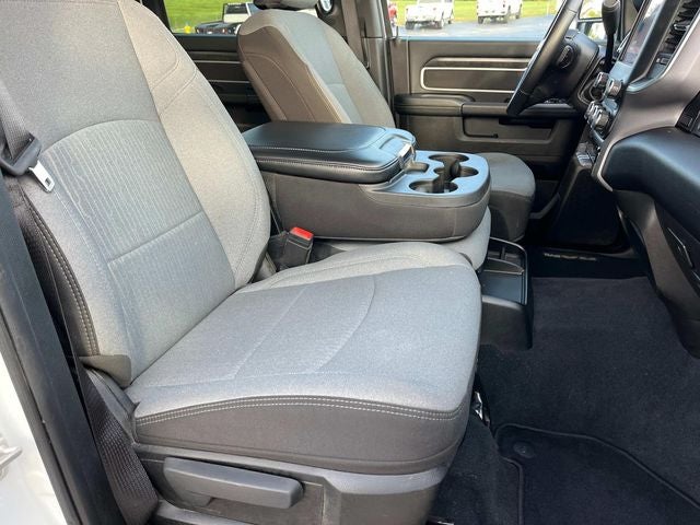 2024 RAM 3500 Big Horn Crew Cab 4x4 8' Box
