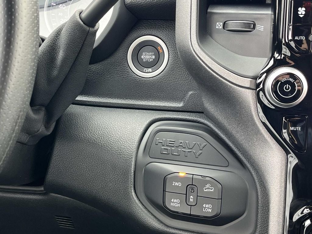 2026 RAM 2500 RAM 2500 WARLOCK CREW CAB 4X4 6'4' BOX