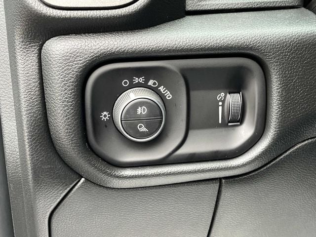 2026 RAM 2500 RAM 2500 TRADESMAN CREW CAB 4X4 6'4' BOX