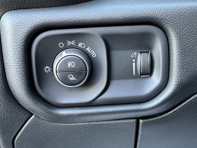 2025 RAM 2500 RAM 2500 TRADESMAN CREW CAB 4X4 6'4' BOX