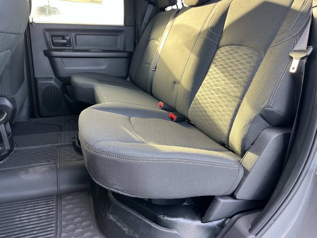 2027 RAM 2500 RAM 2500 BLACK EXPRESS CREW CAB 4X4 6'4' BOX